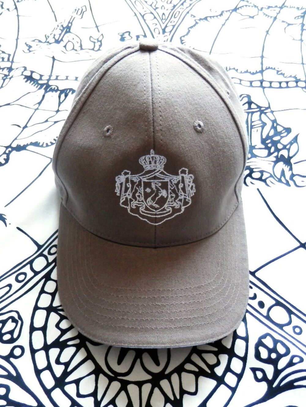 ✨ Cheval Blanc Beige Embroidered Logo Baseball Cap